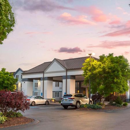 Best Western Hartford Hotel And Suites Bagian luar foto