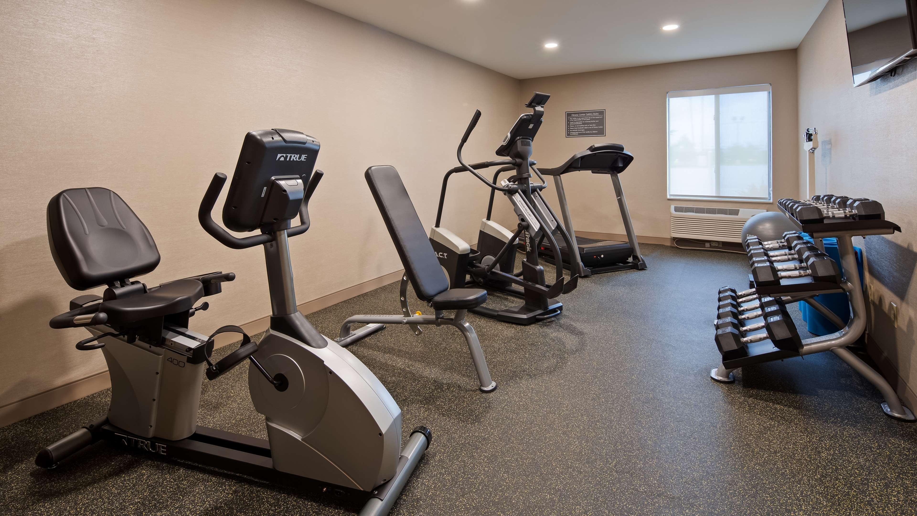 Best Western Hartford Hotel And Suites Bagian luar foto