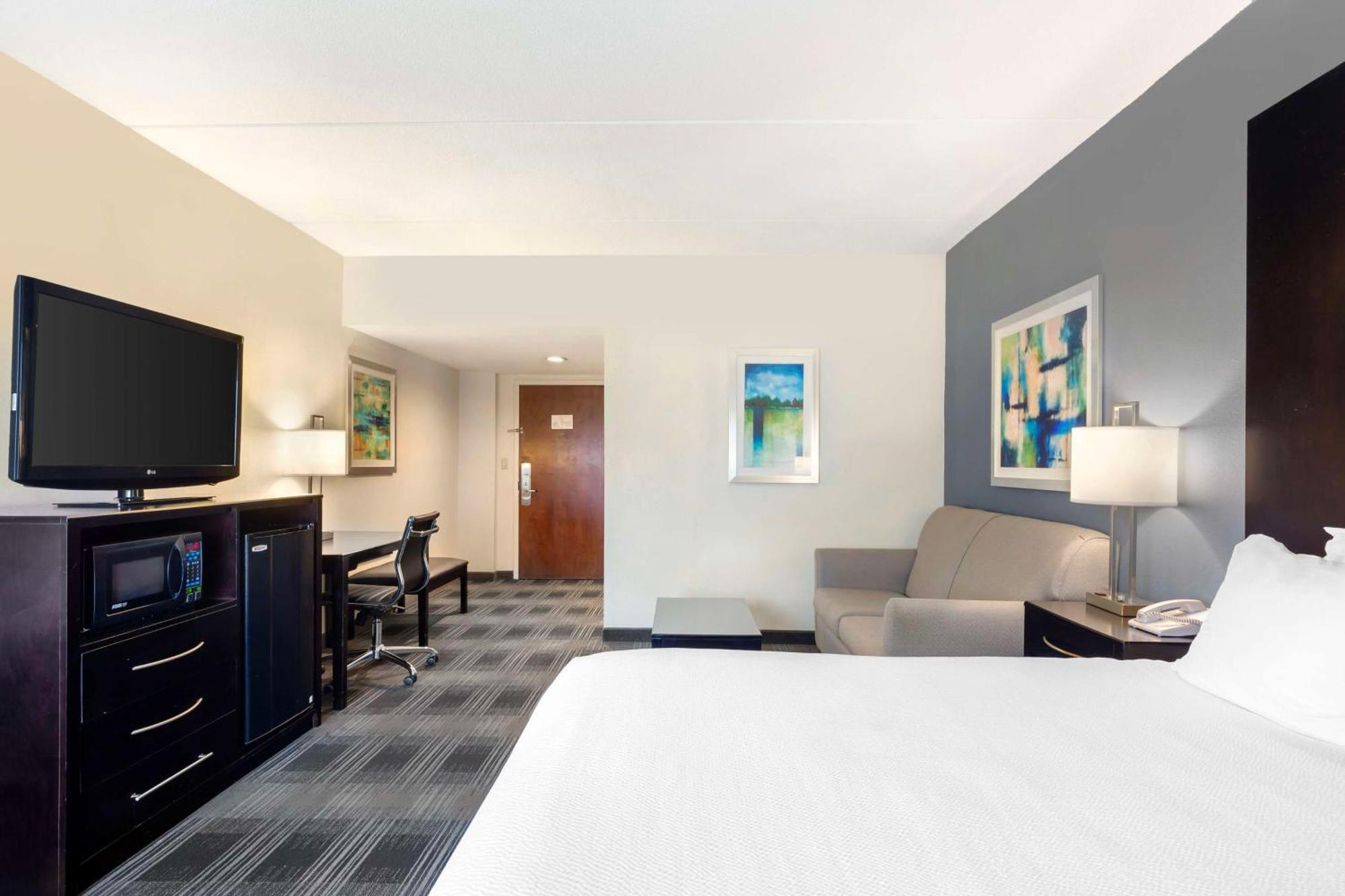 Best Western Hartford Hotel And Suites Bagian luar foto