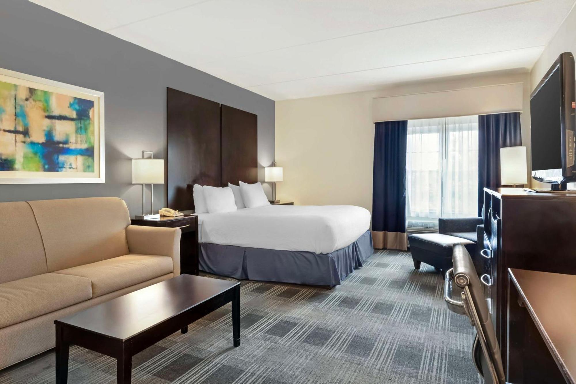 Best Western Hartford Hotel And Suites Bagian luar foto