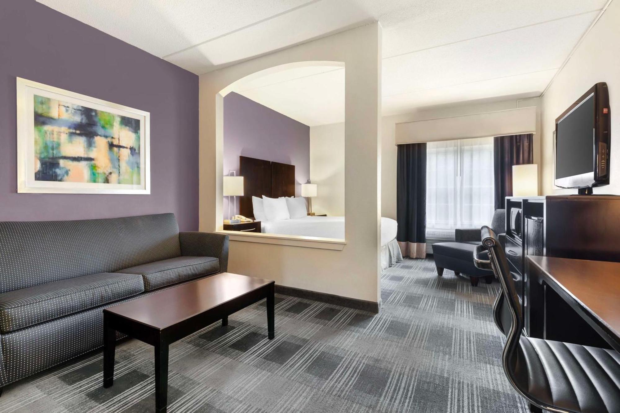 Best Western Hartford Hotel And Suites Bagian luar foto